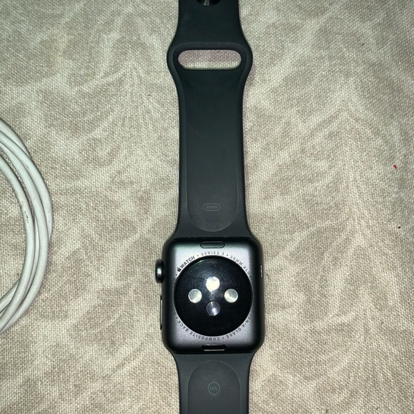 Apple Watch Series 3 - Picture 2 of 2
